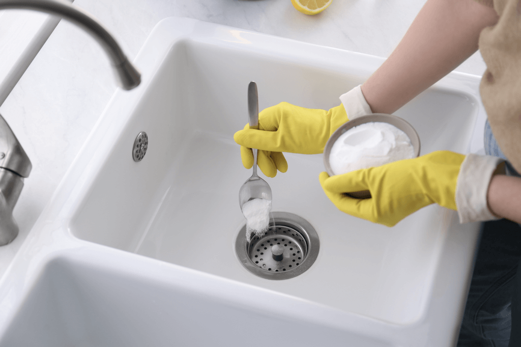 drain cleaner baking soda