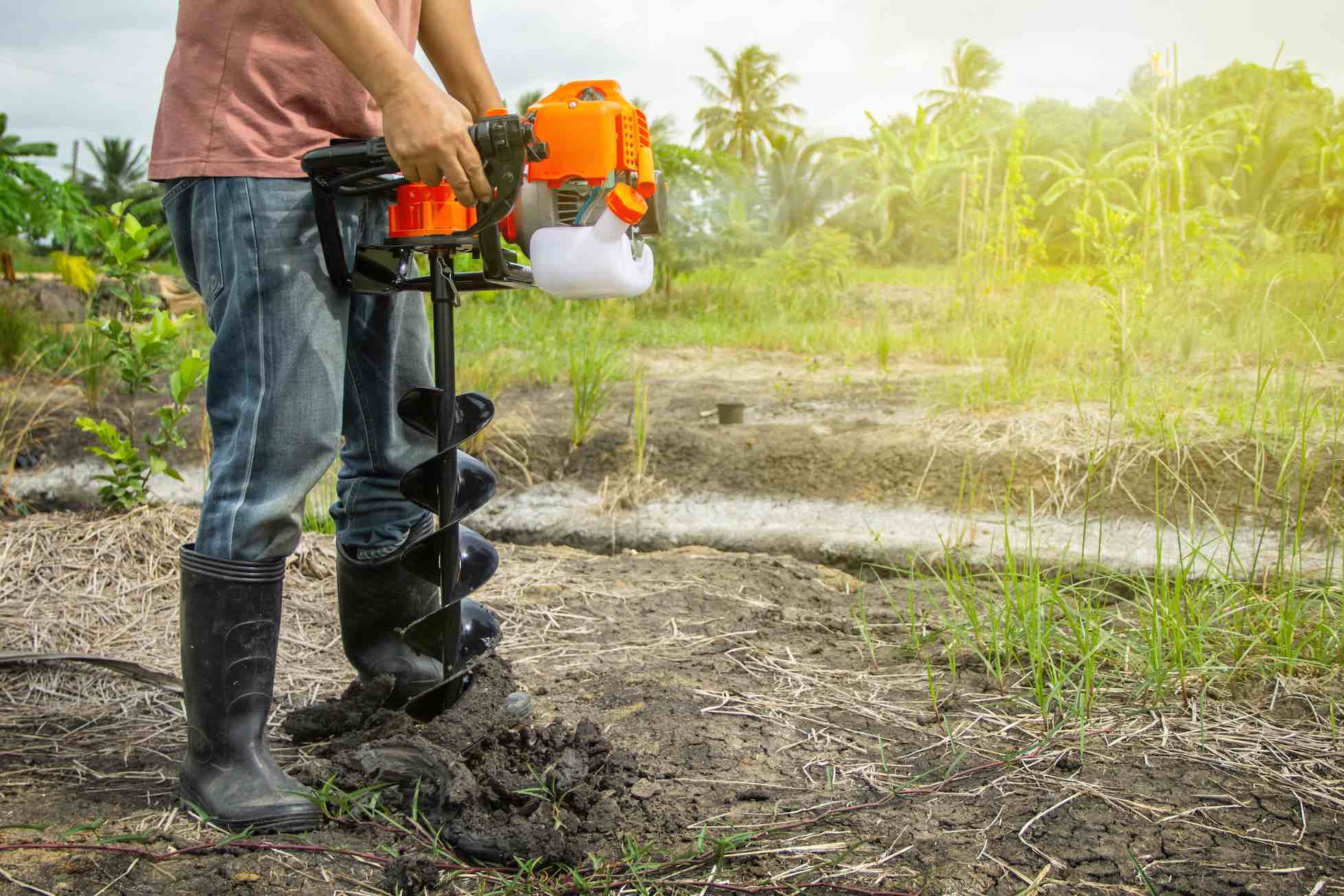 gas powered post hole digger